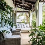 15 Jaw-Dropping Rustic Porch Ideas For A Chic Home